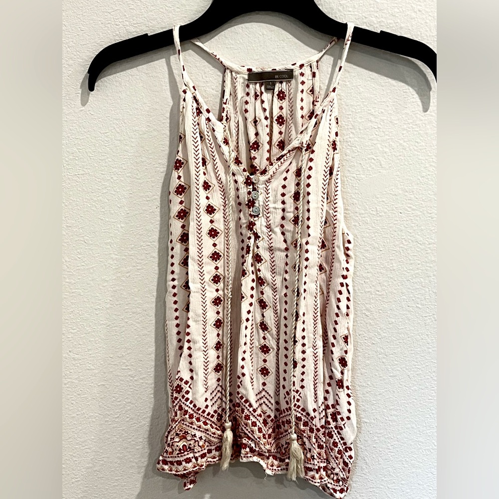 BECOOL Red and White Patterned Top Sleeveless Size Small